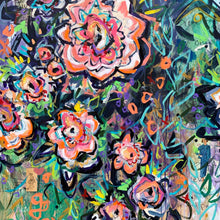 Load image into Gallery viewer, Centrally Bloomed