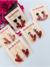 Load image into Gallery viewer, Confetti Heart Dangles: Round Black  &amp; White Post
