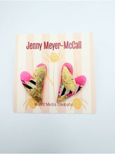 Load image into Gallery viewer, Hot Pink Heart Mixed Media Posts
